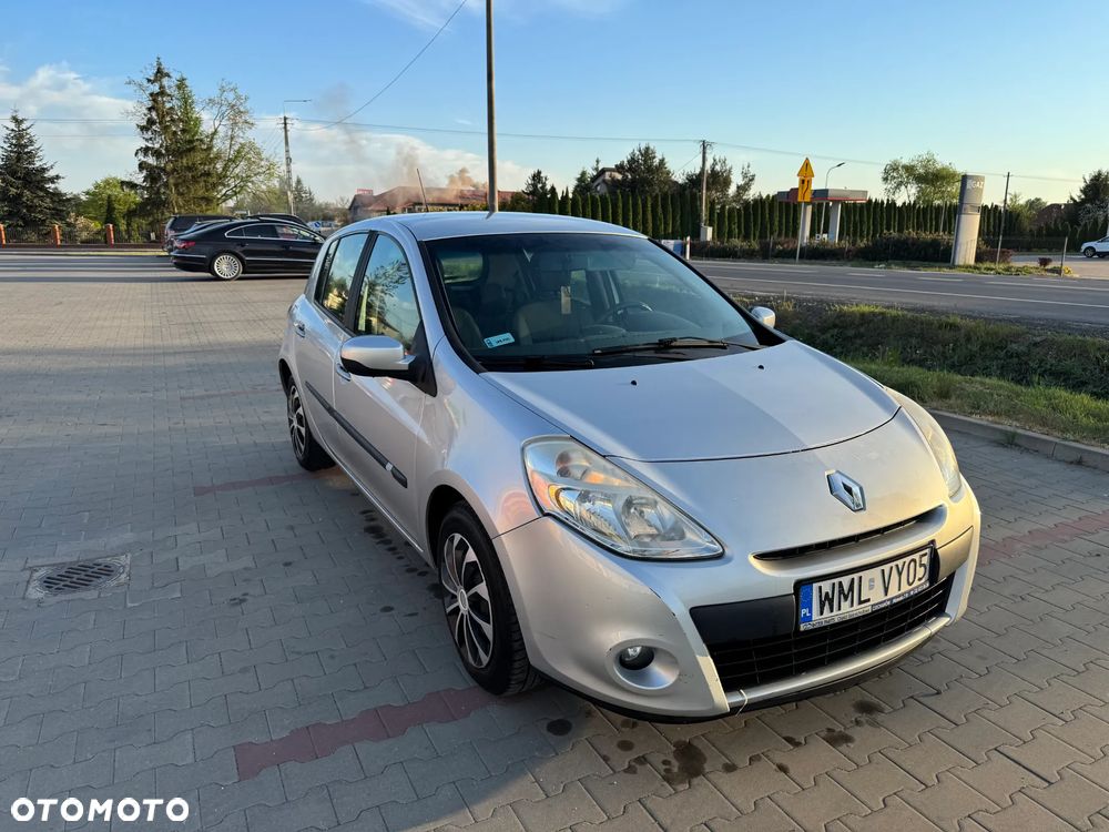Renault Clio - 1