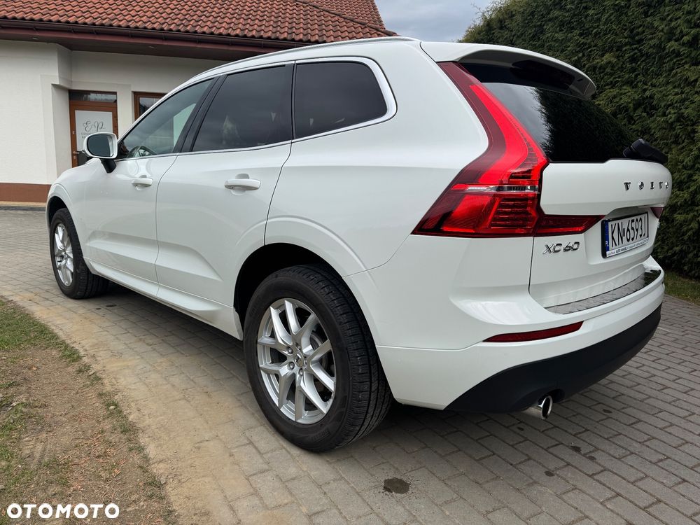 Volvo XC 60 T5 AWD Geartronic Momentum - 11