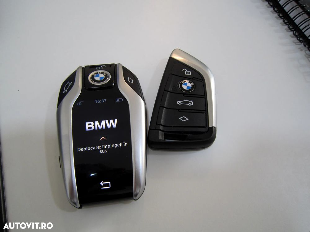 BMW Seria 5 520i AT MHEV - 35
