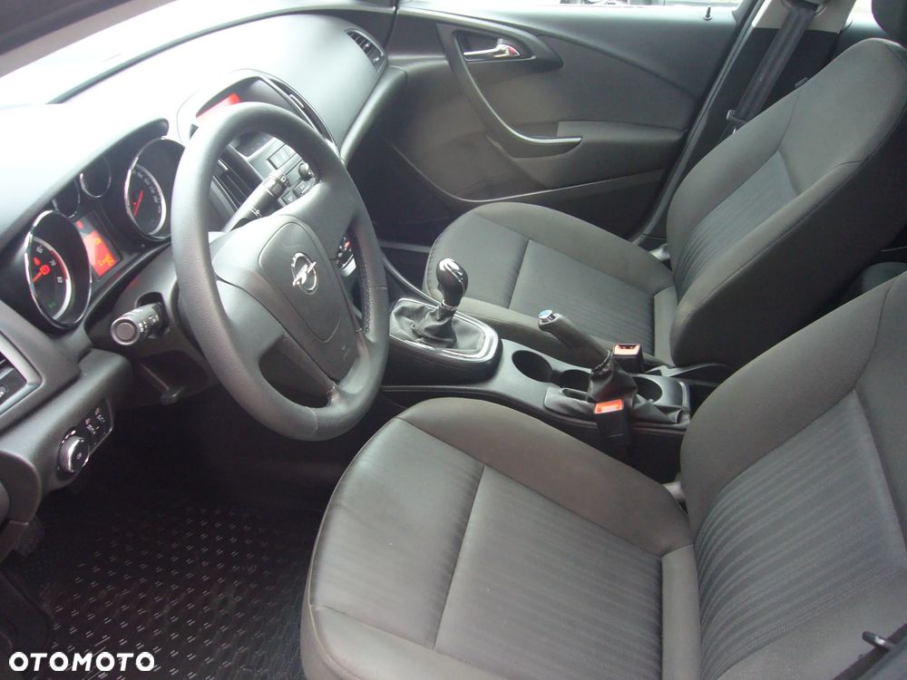 Opel Astra 1.6 Active - 11