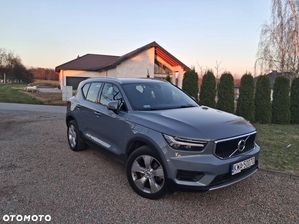 Volvo XC 40 D4 AWD Momentum Pro - 4