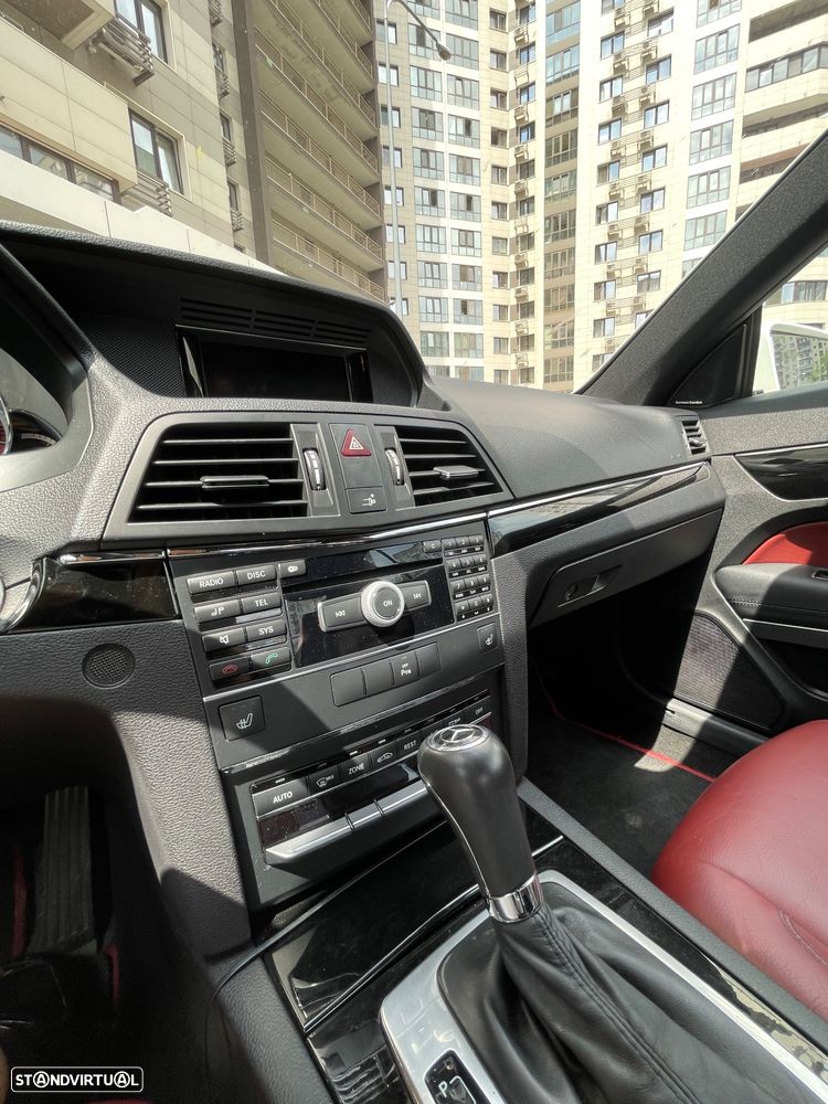 Mercedes-Benz E 250 CGI BlueEFFICIENCY Auto Elegance - 5