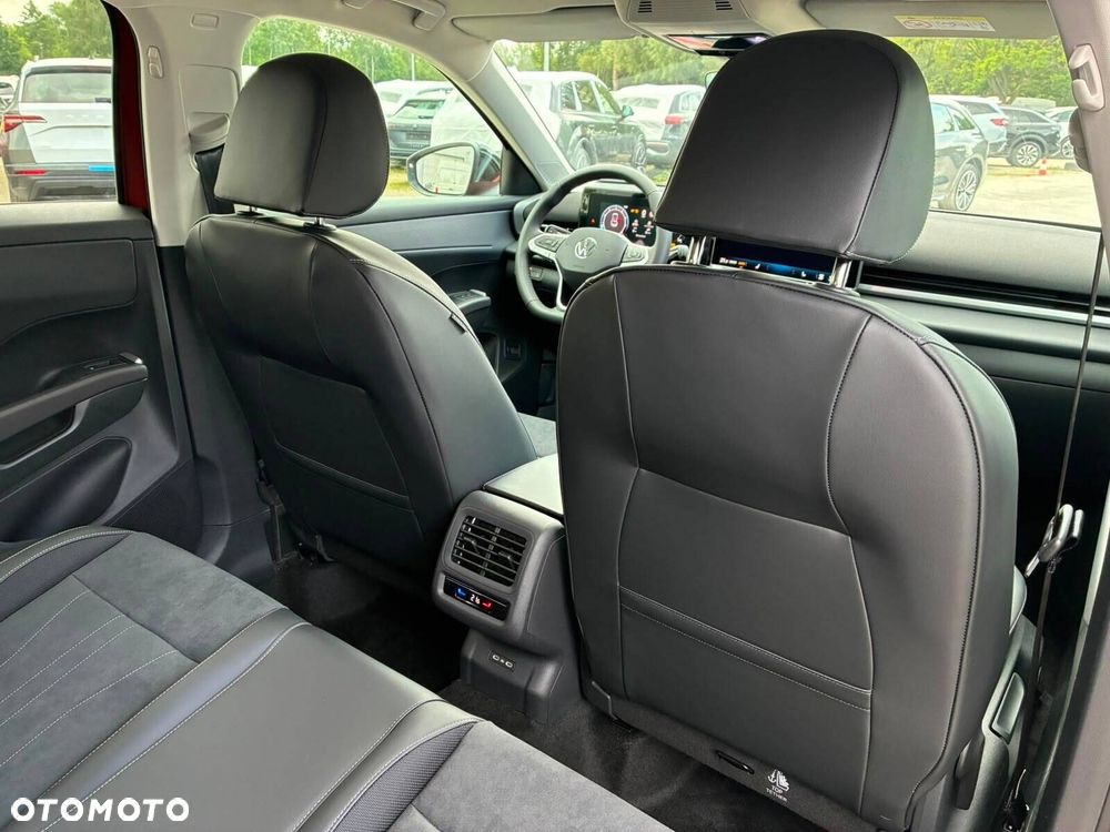 Volkswagen T-Roc - 29