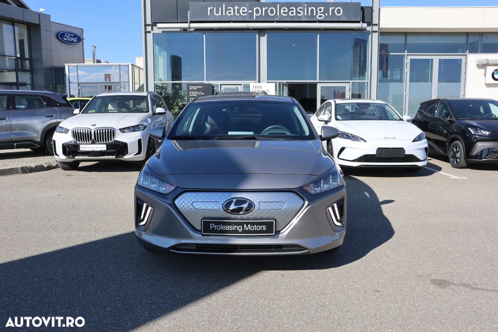 Hyundai IONIQ - 4