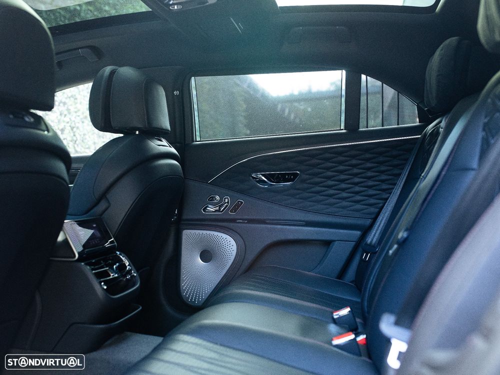 Bentley Continental Flying Spur - 46