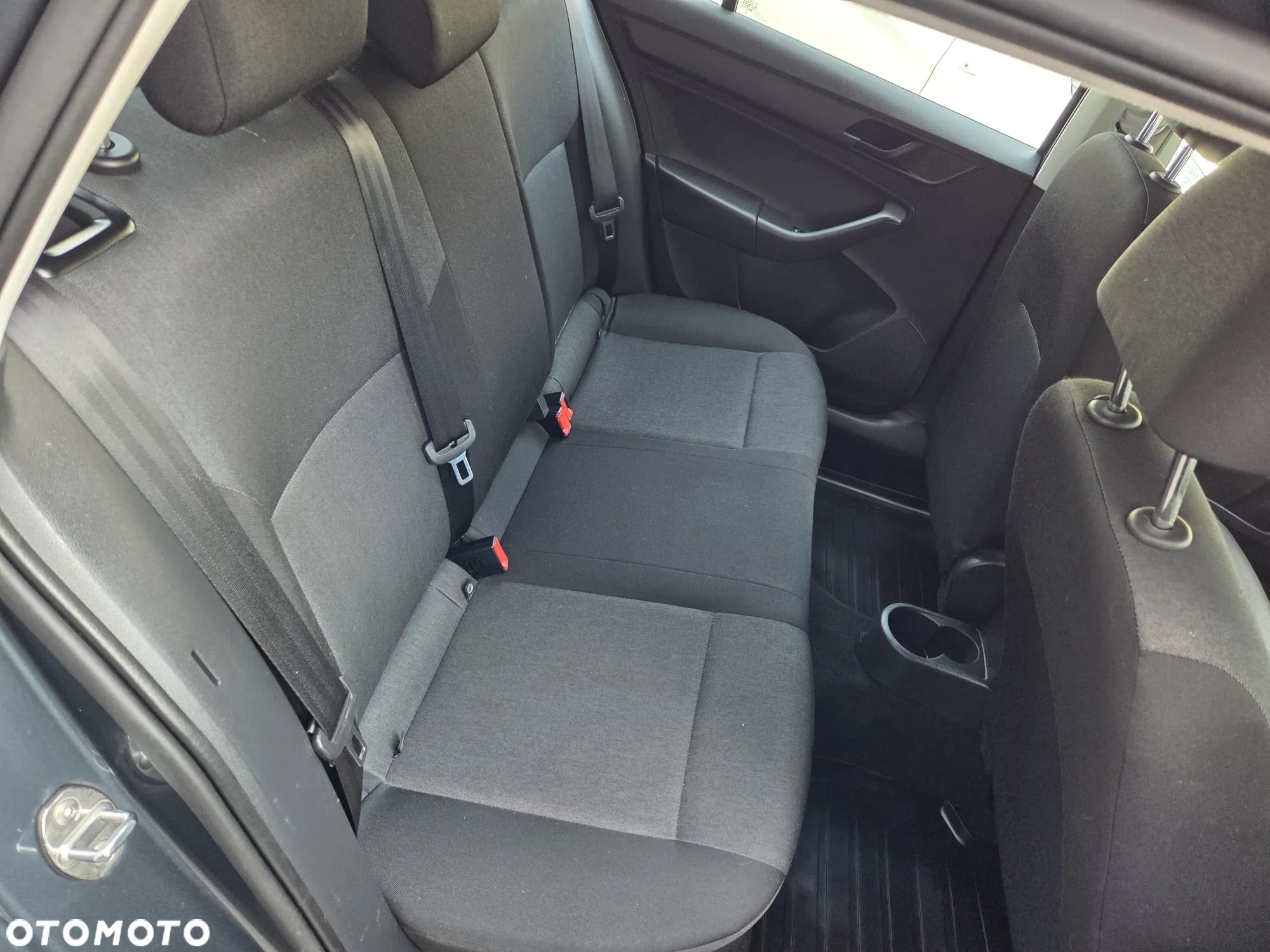 Skoda RAPID 1.2 TSI (Green tec) Active - 8