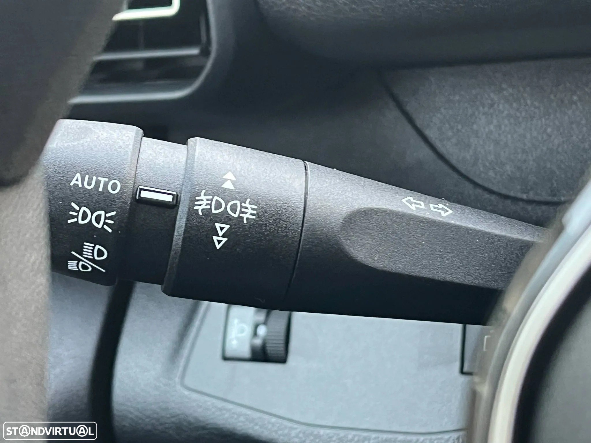 Peugeot Partner Standard 1.5 BlueHDi 130cv EAT8 (caixa automática) - 13