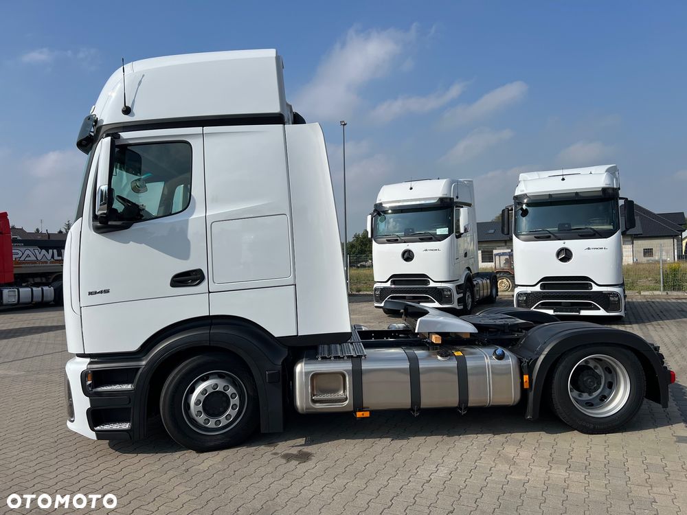 Mercedes-Benz ACTROS - 7