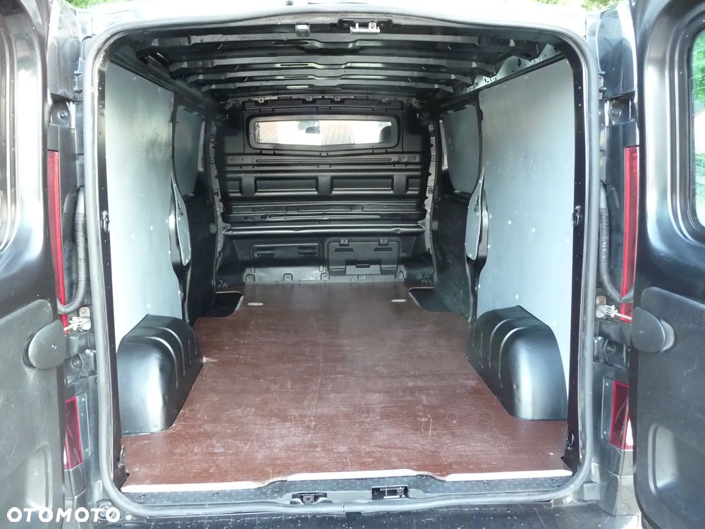 Opel Vivaro - 18