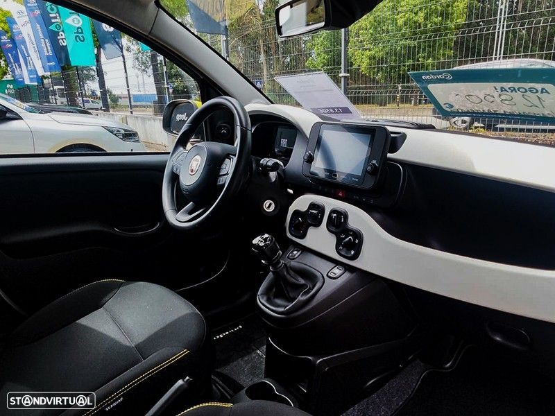 Fiat Panda 1.0 Hybrid Cross — fotografia 10