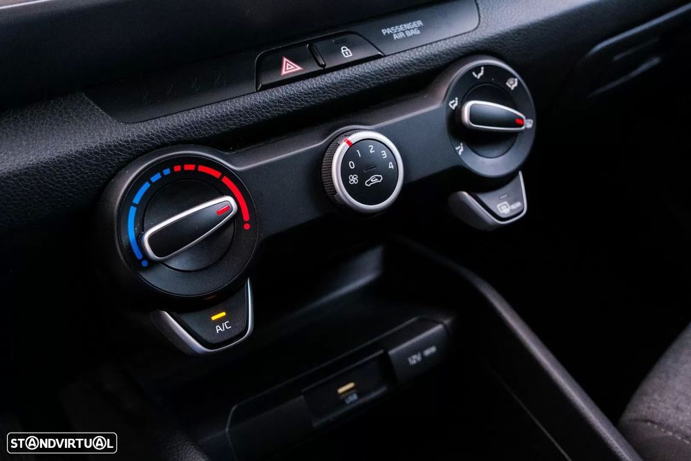 Kia Stonic 1.2 Dynamic - 18