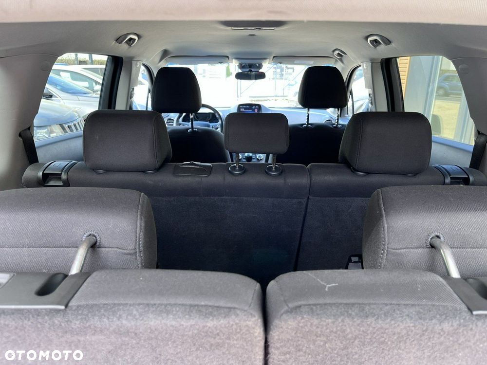 Chevrolet Orlando - 27
