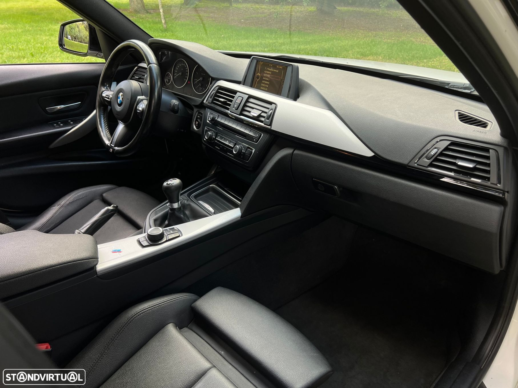 BMW 318 d Touring Pack M - 43