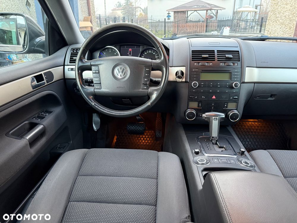 Volkswagen Touareg 3.0 V6 TDI DPF Automatik Individual - 16