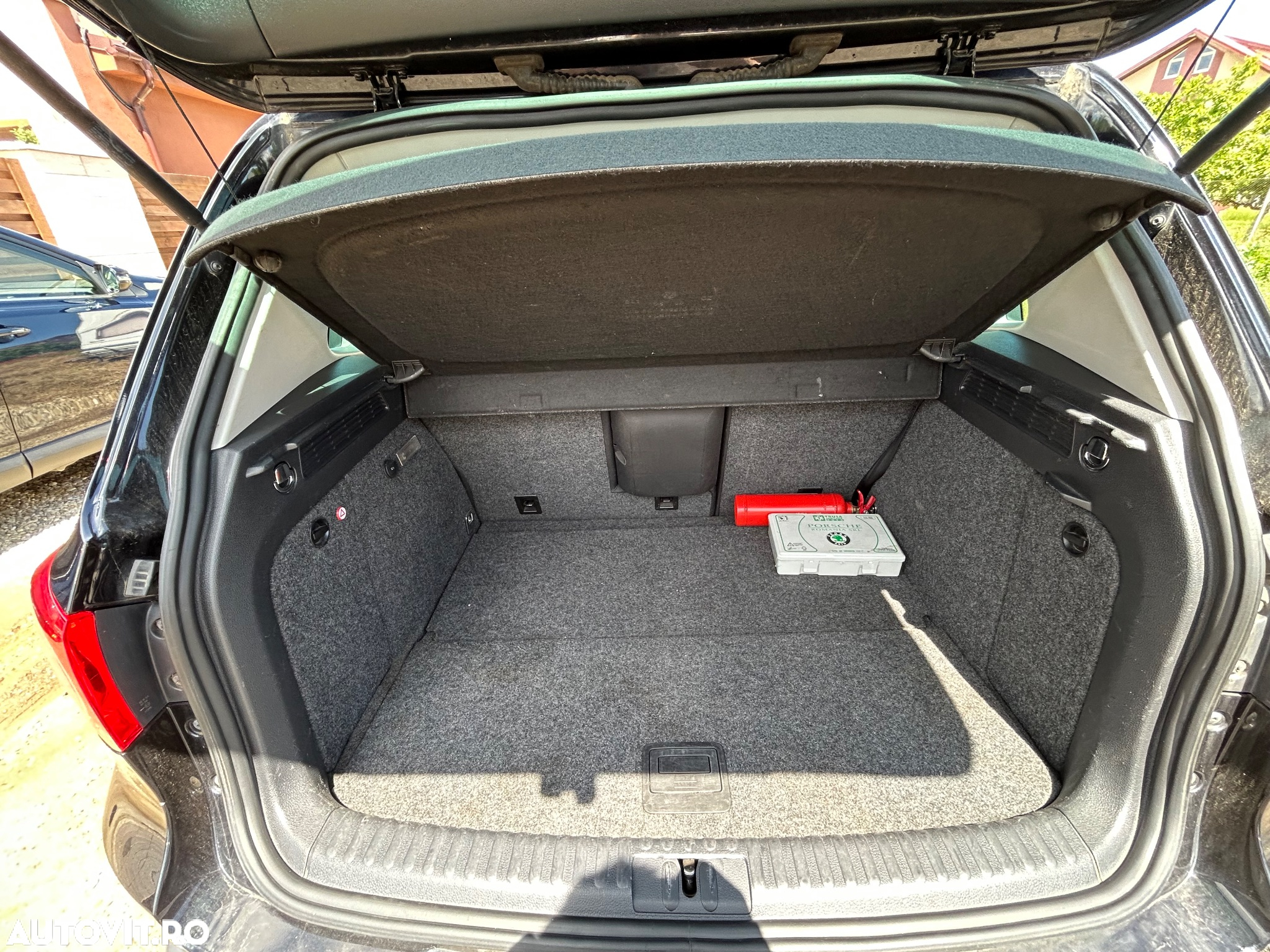 Volkswagen Tiguan - 10