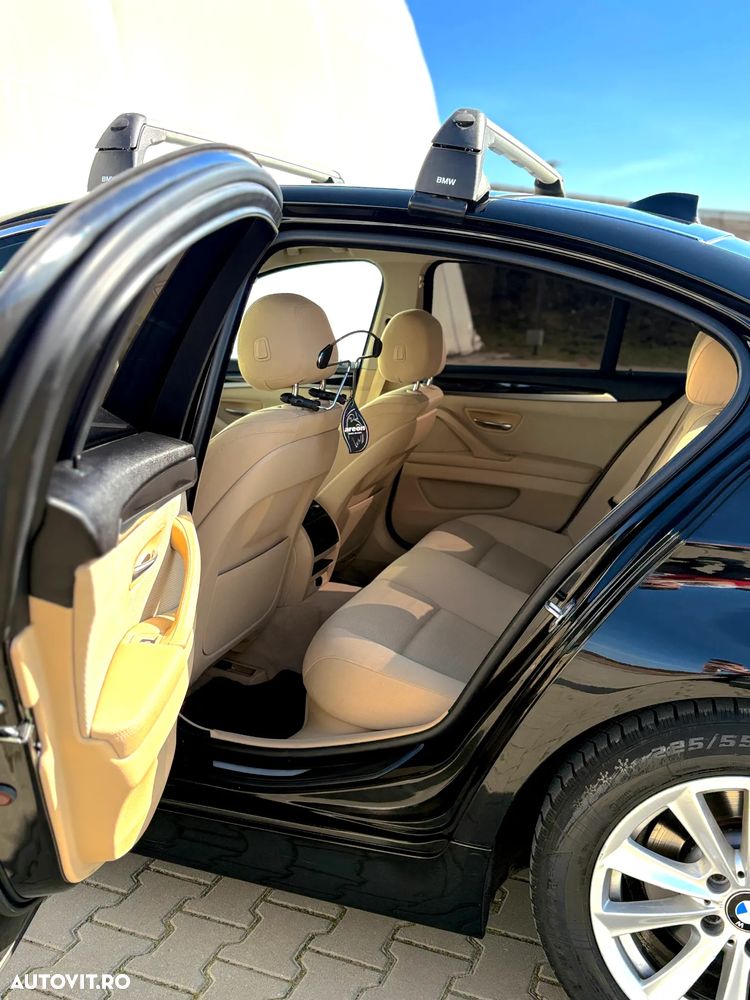 BMW Seria 5 525d Aut. Luxury Line - 10
