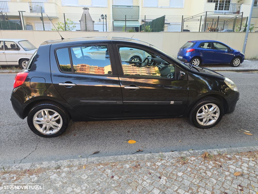 Renault Clio 1.2 16V Dynamique S - 7