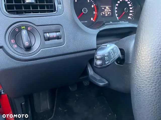 Volkswagen Polo 1.2 TSI Blue Motion Technology MATCH - 7