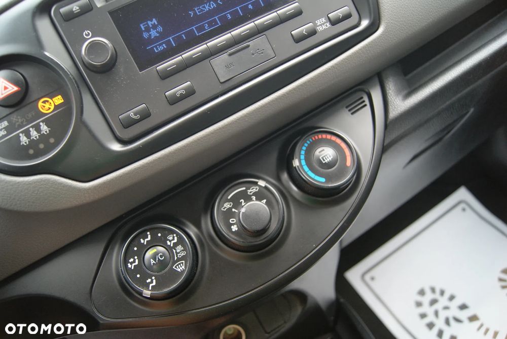 Toyota Yaris 1.0 Active - 21