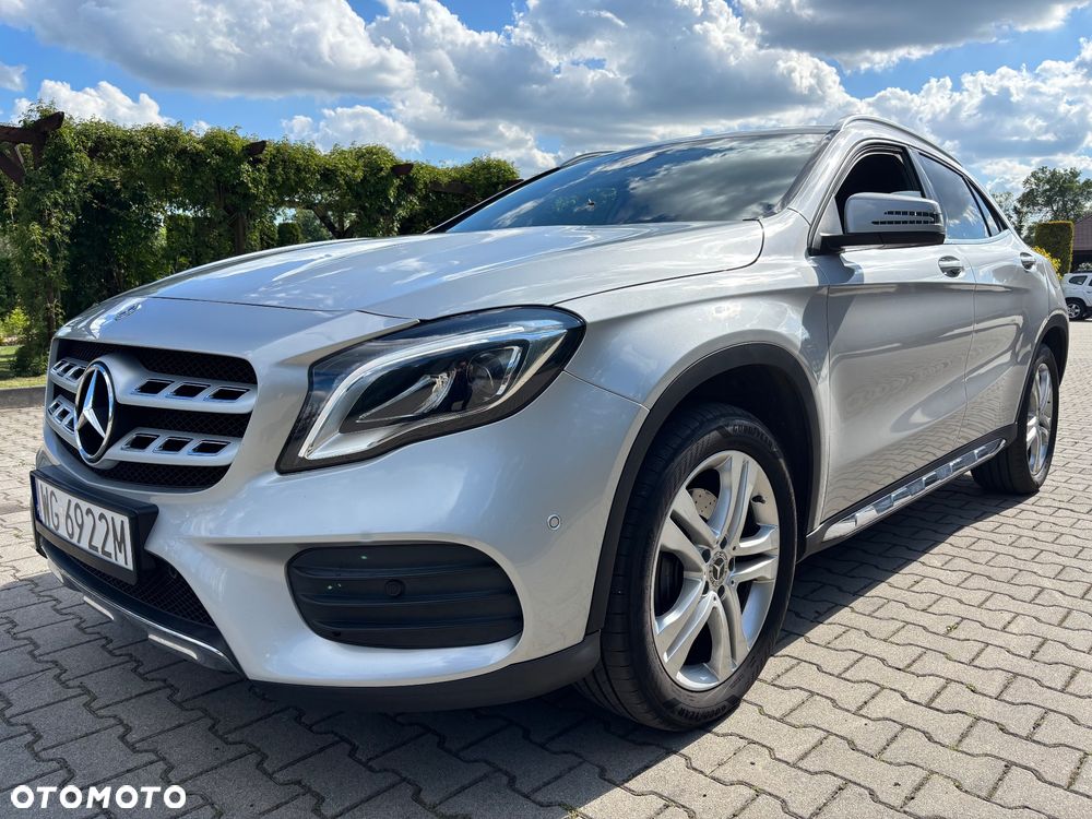 Mercedes-Benz GLA 250 4Matic 7G-DCT AMG Line - 13