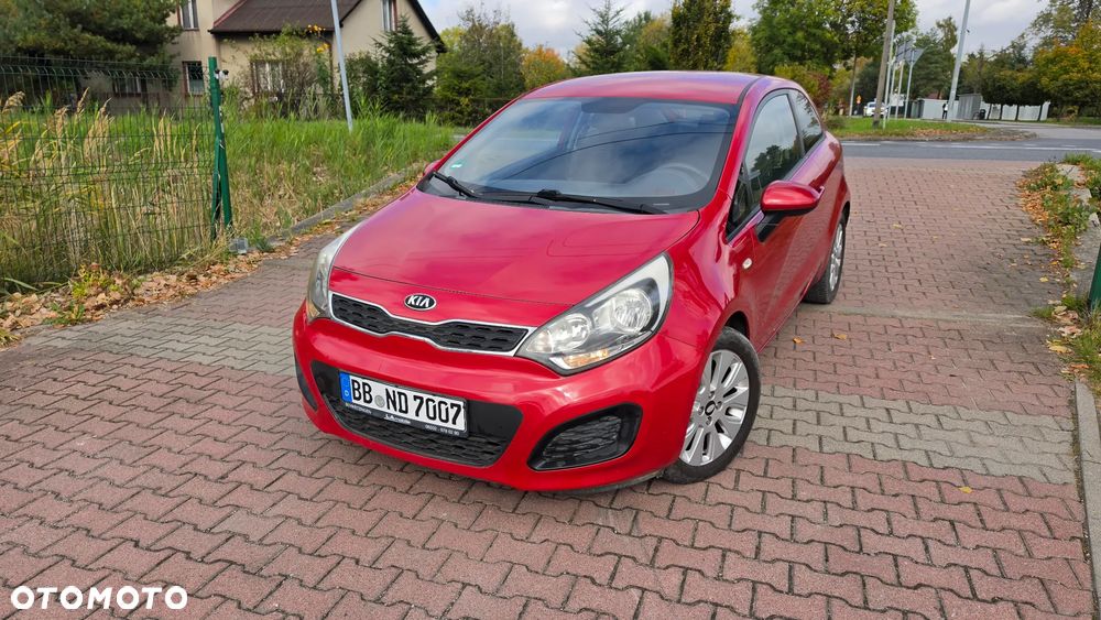 Kia Rio 1.2 Dream Team Edition - 29