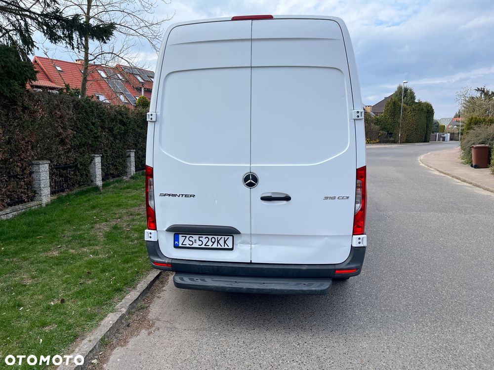 Mercedes-Benz SPRINTER - 5