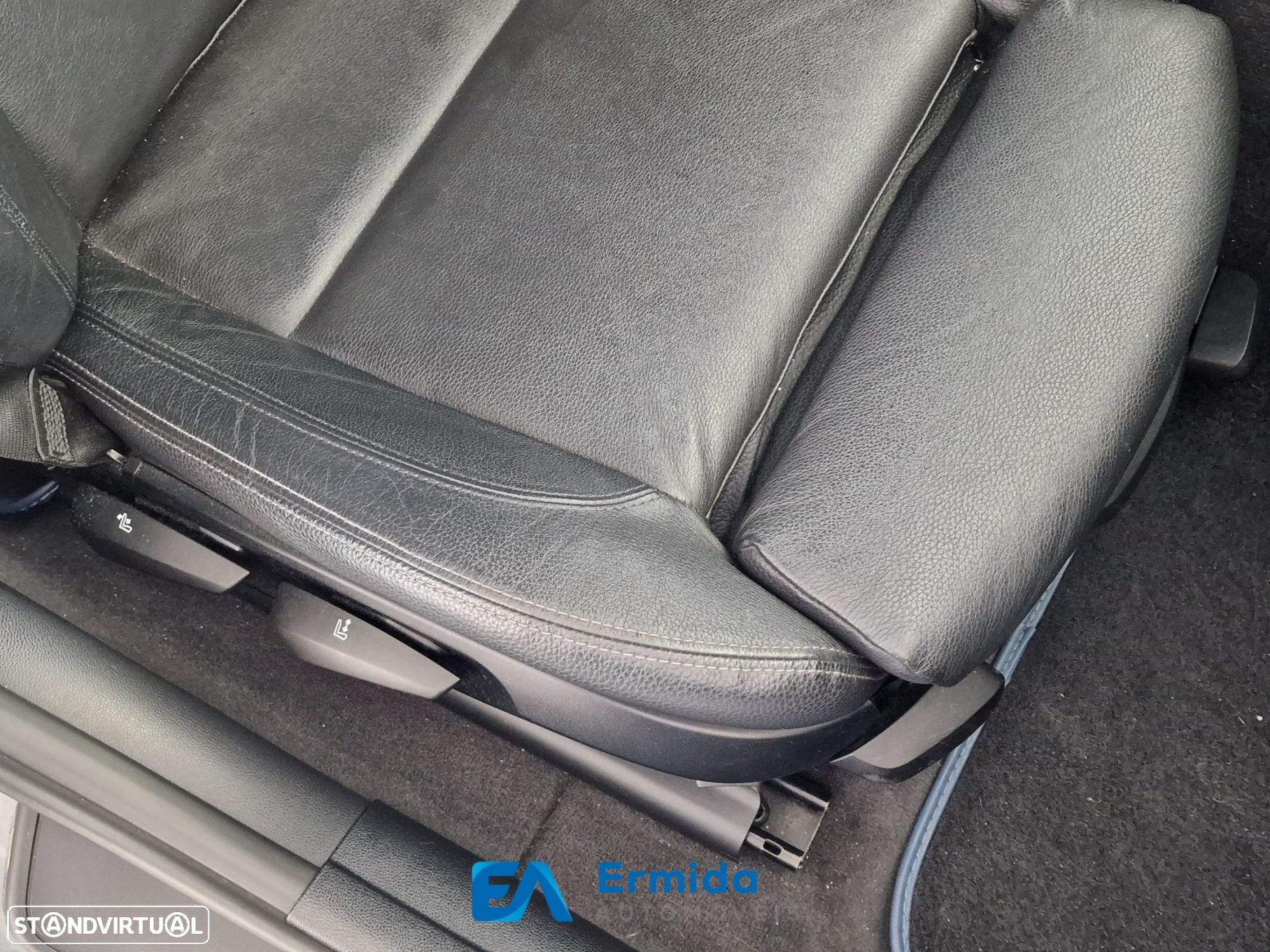 BMW 320 d Touring LifeStyle Auto - 24