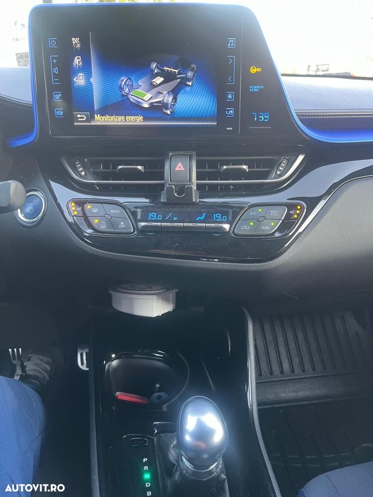 Toyota C-HR Style Selection - 17