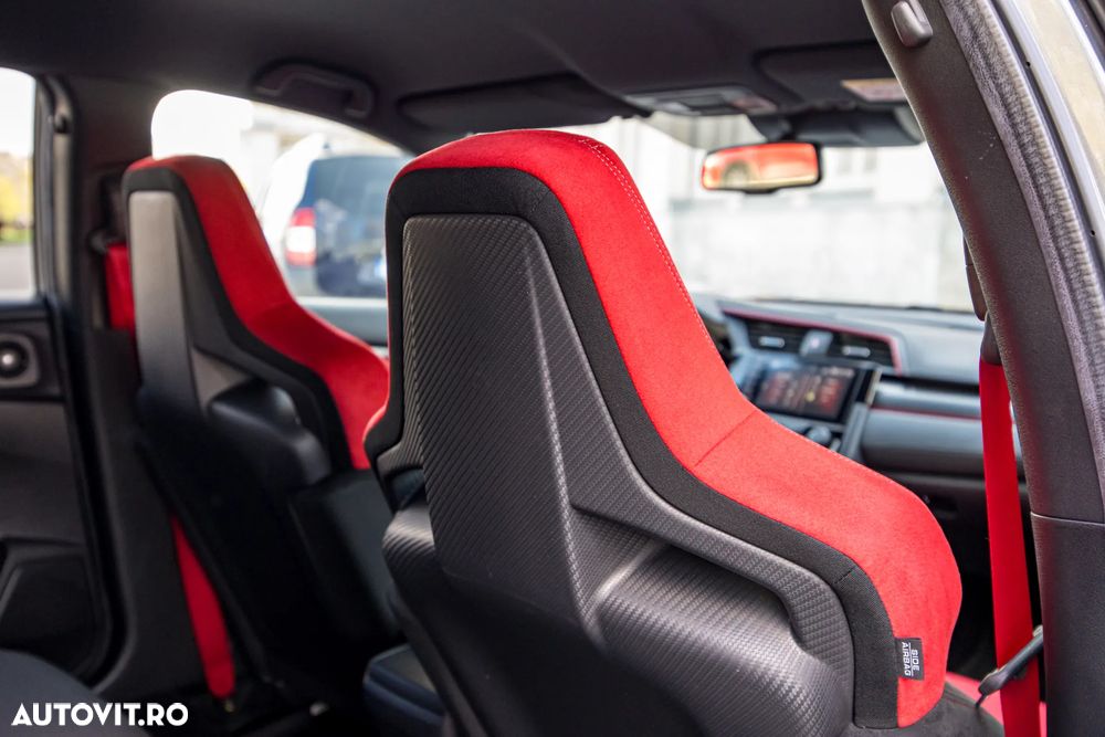 Honda Civic Type R 2.0 VTEC Turbo Ultimate Edition - 38