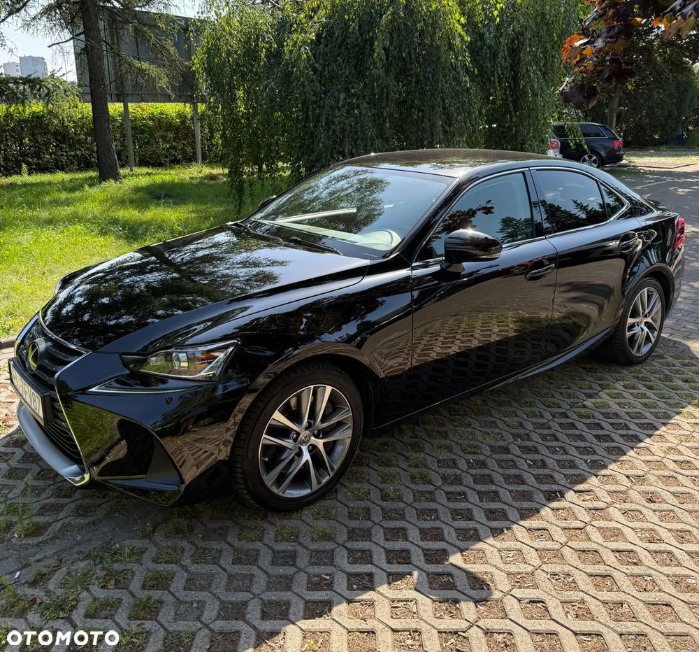Lexus IS 200t / 300 Elegance - 2