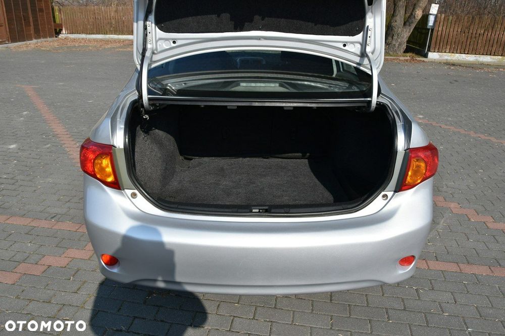 Toyota Corolla - 21