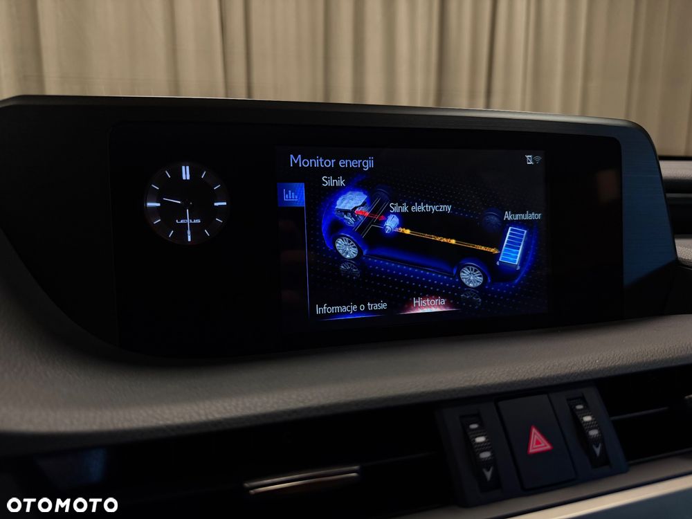 Lexus ES 300h Business Edition - 15