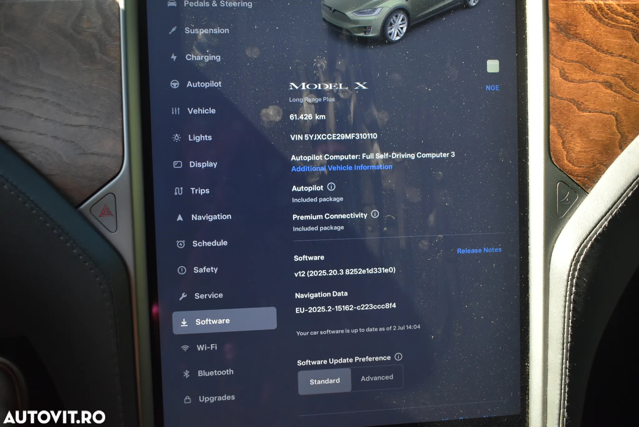 Tesla Model X - 15