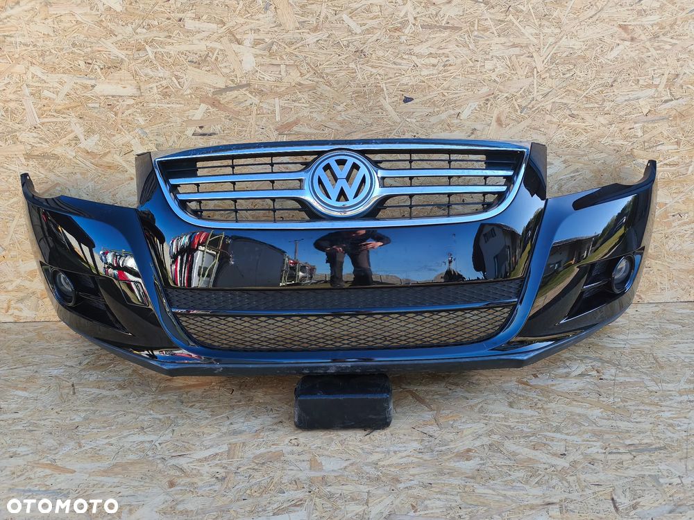 VW Tiguan I 07-11r zderzak przód przedni Grill - 1