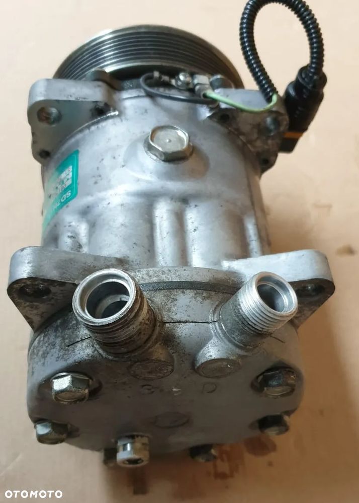 SPRĘŻARKA KLIMATYZACJI 51779707028 MAN TGX - 3