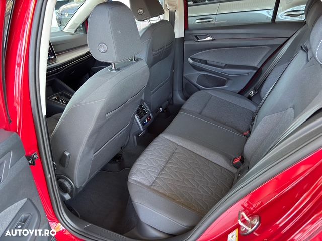Volkswagen Golf 1.5 TSI eHybrid DSG PHEV Style - 12