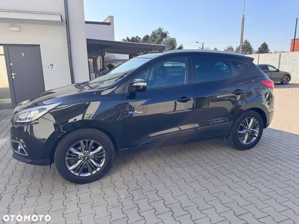 Hyundai ix35 1.7 CRDi 2WD blue Finale Gold - 12