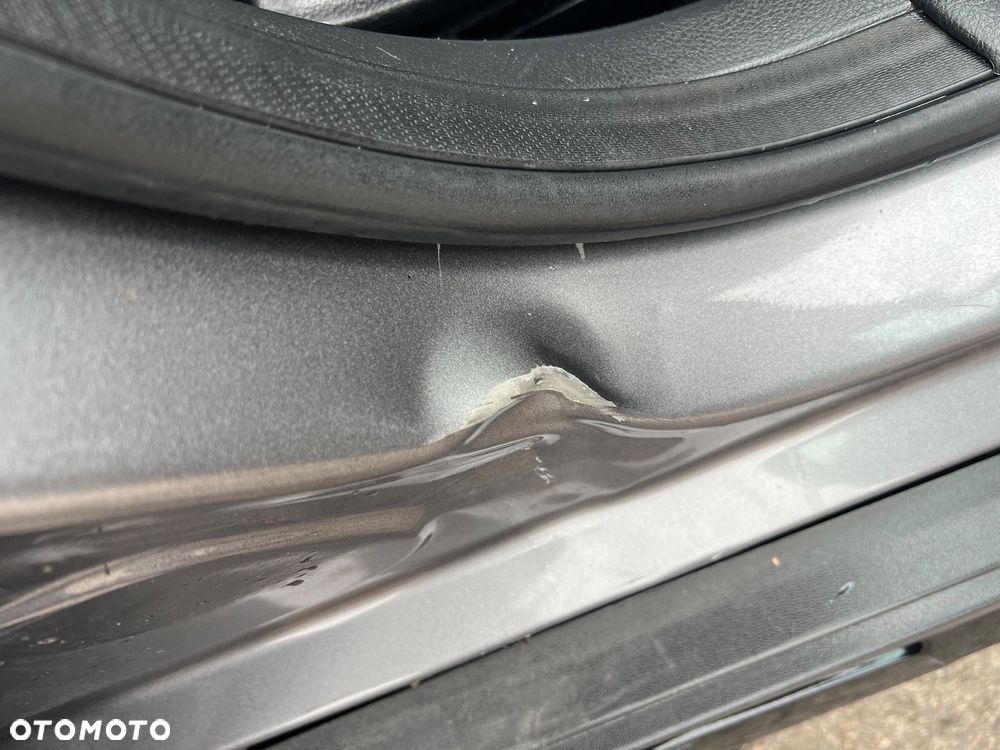 Mercedes-Benz GLA - 14