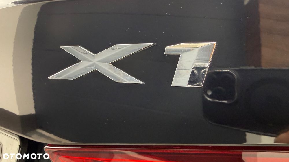 BMW X1 sDrive18d - 14