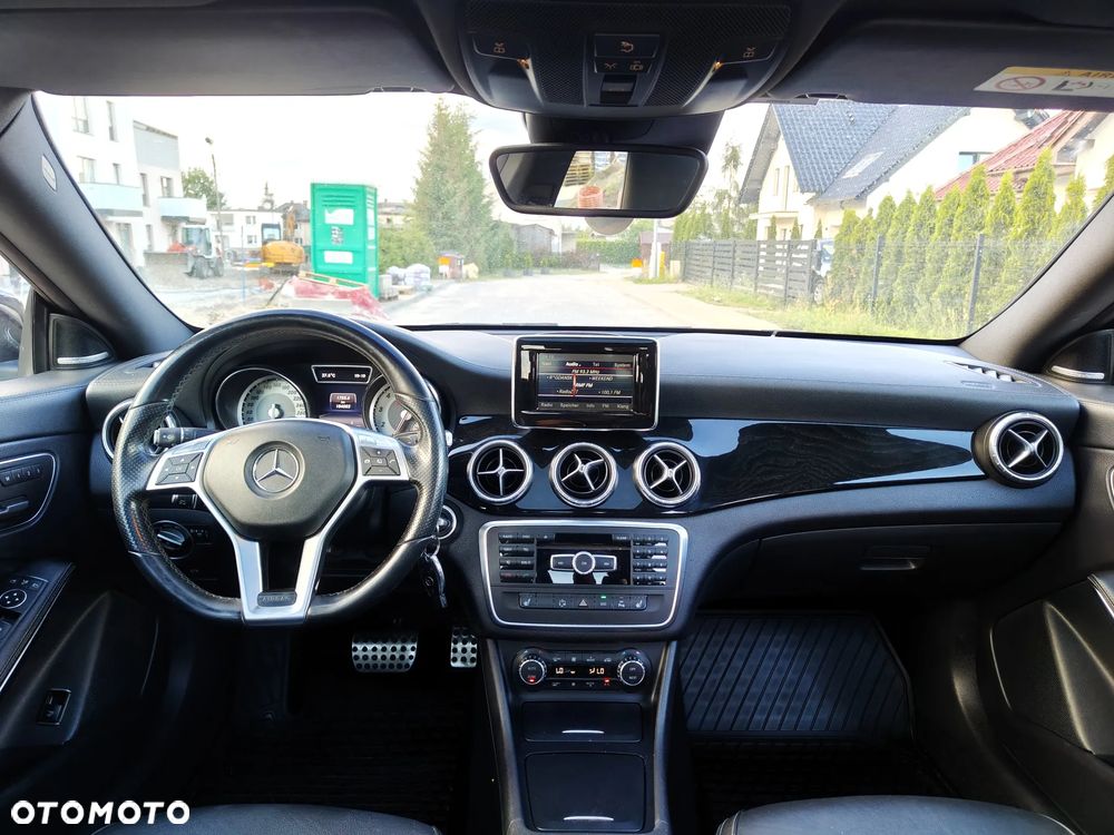 Mercedes-Benz CLA 200 7G-DCT Edition 1 - 24
