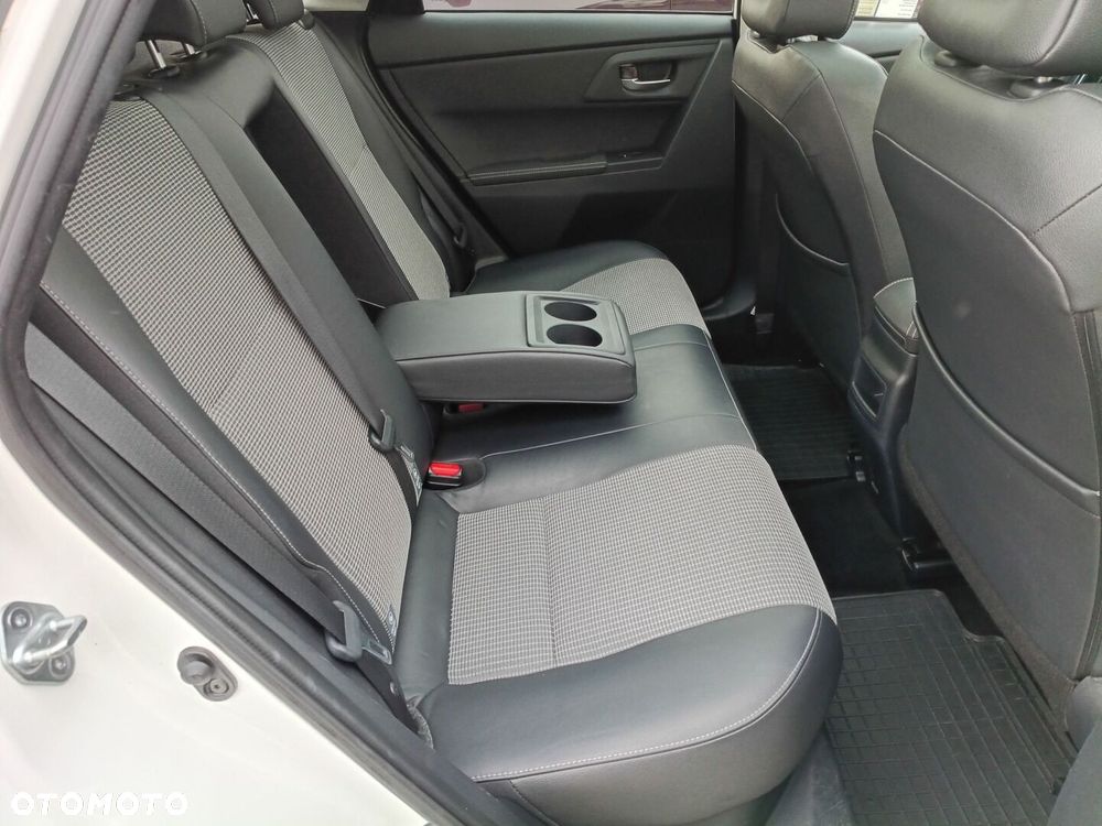 Toyota Auris - 9