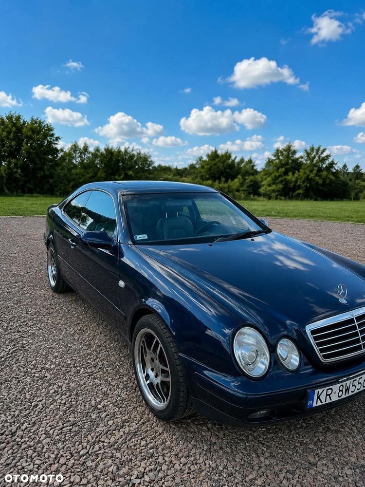 Mercedes-Benz CLK - 3