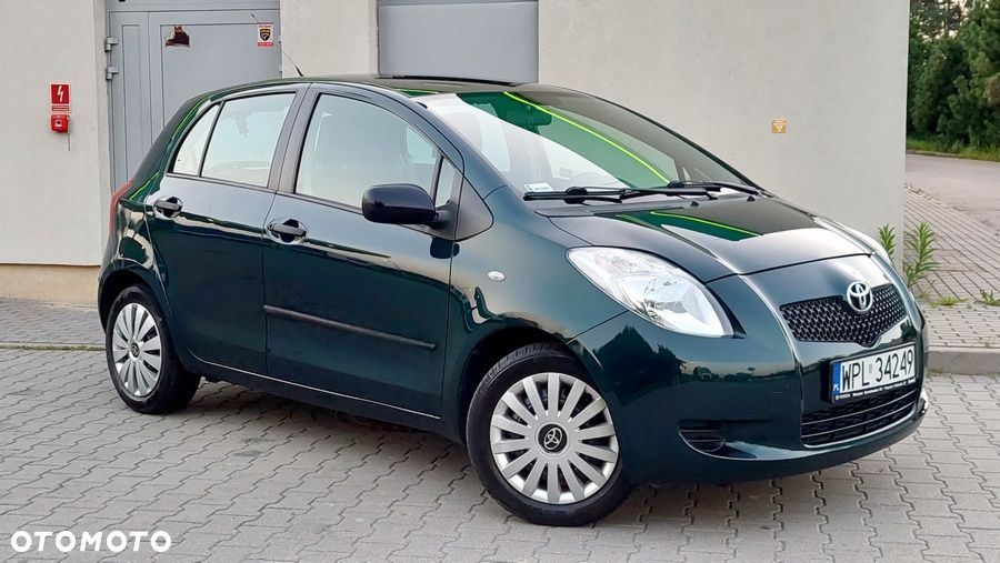Toyota Yaris - 11