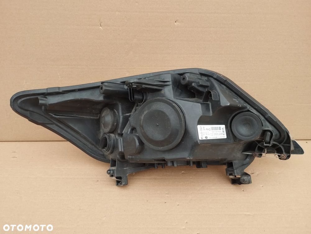 Ford Kuga MK1 lampa przód przednia lewa UK - 3