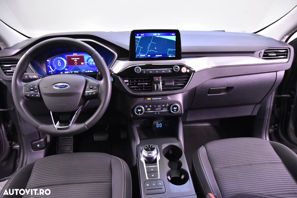 Ford Kuga - 9