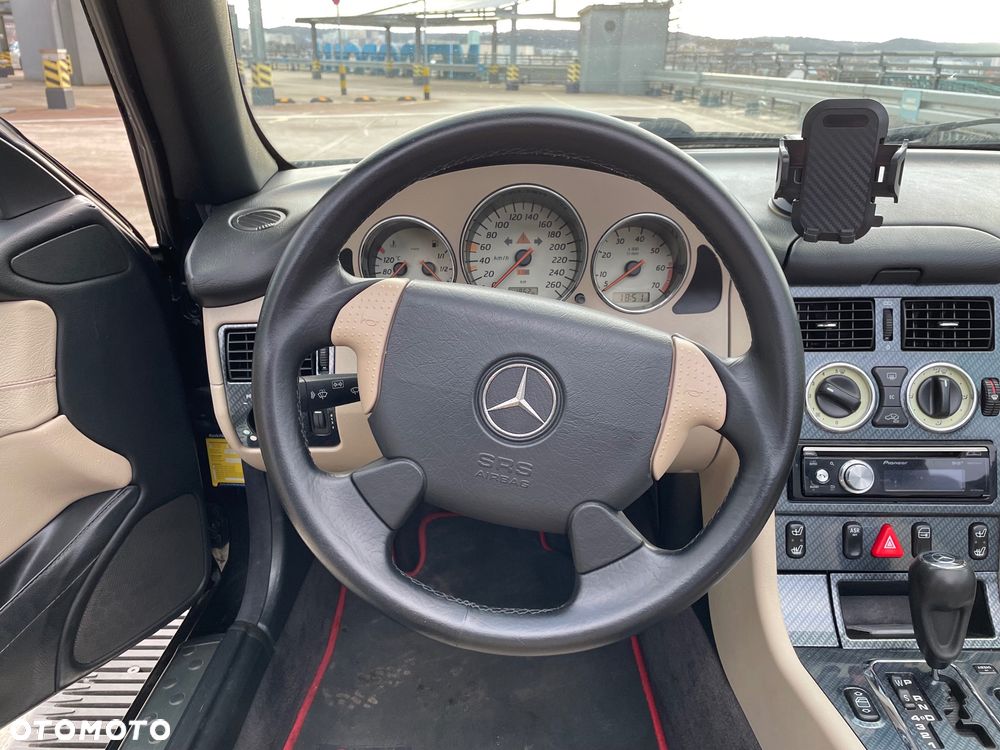 Mercedes-Benz SLK - 12