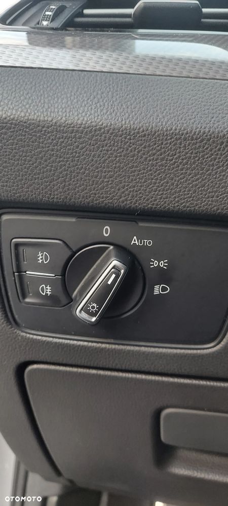 Volkswagen Passat 2.0 TDI 4Mot Elegance DSG - 20