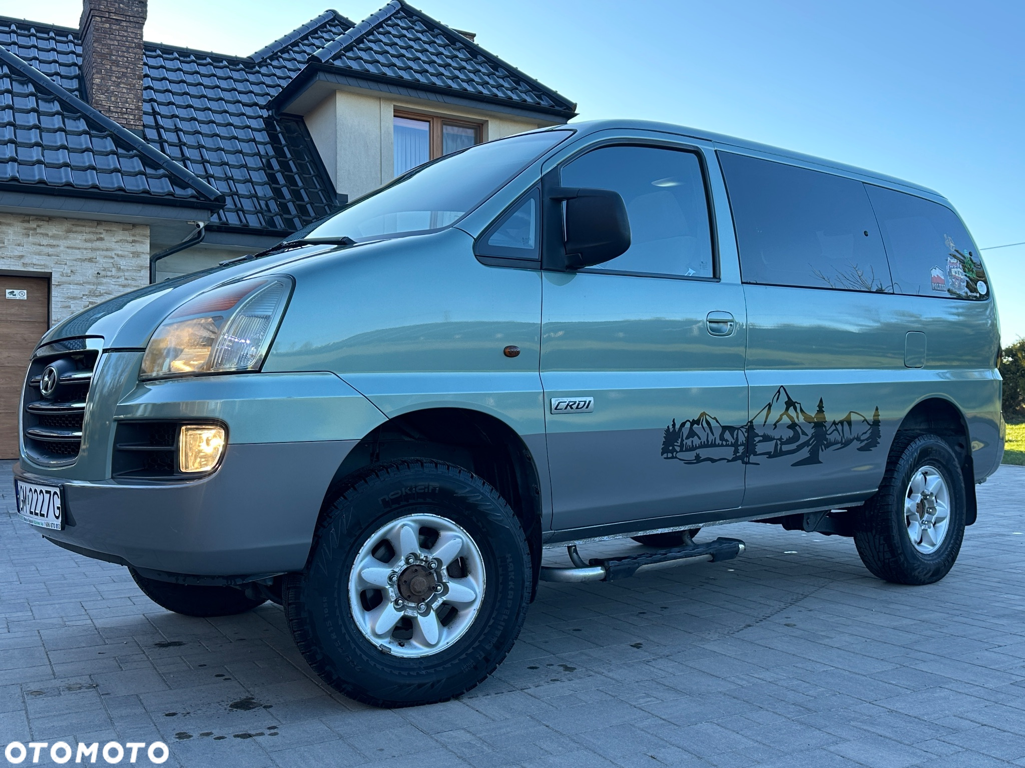 Hyundai H-1 Starex - 10