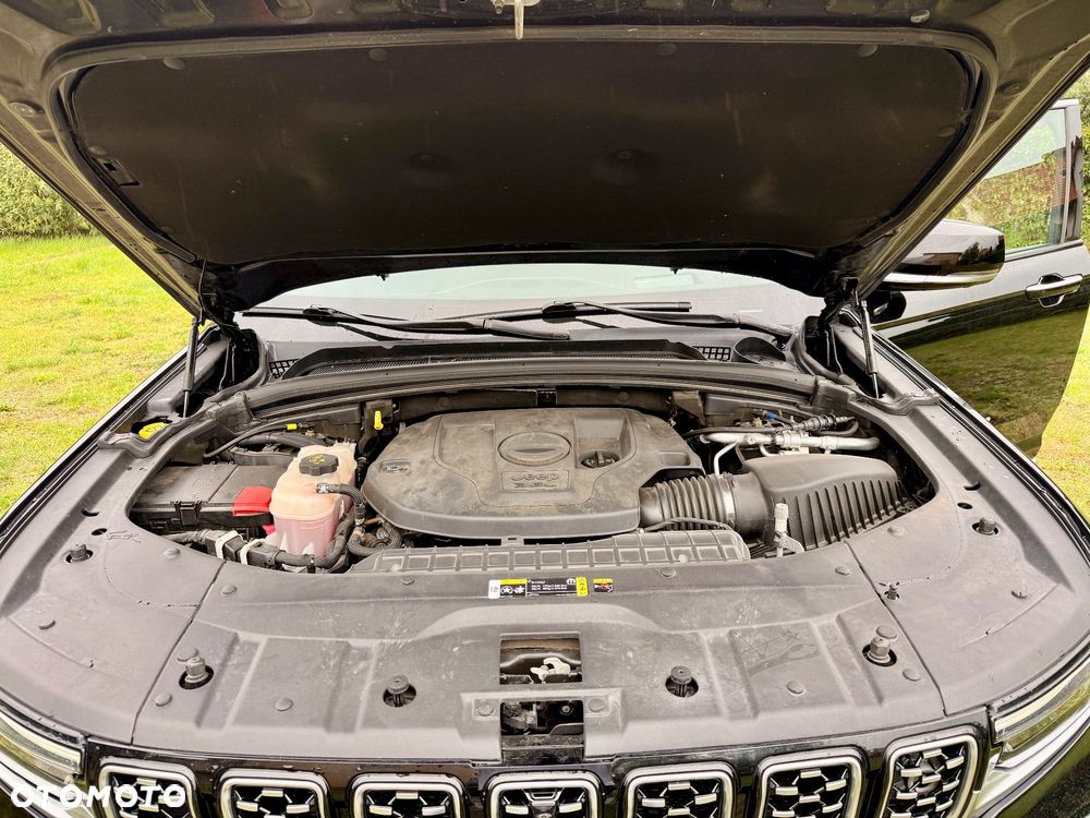 Jeep Grand Cherokee - 28