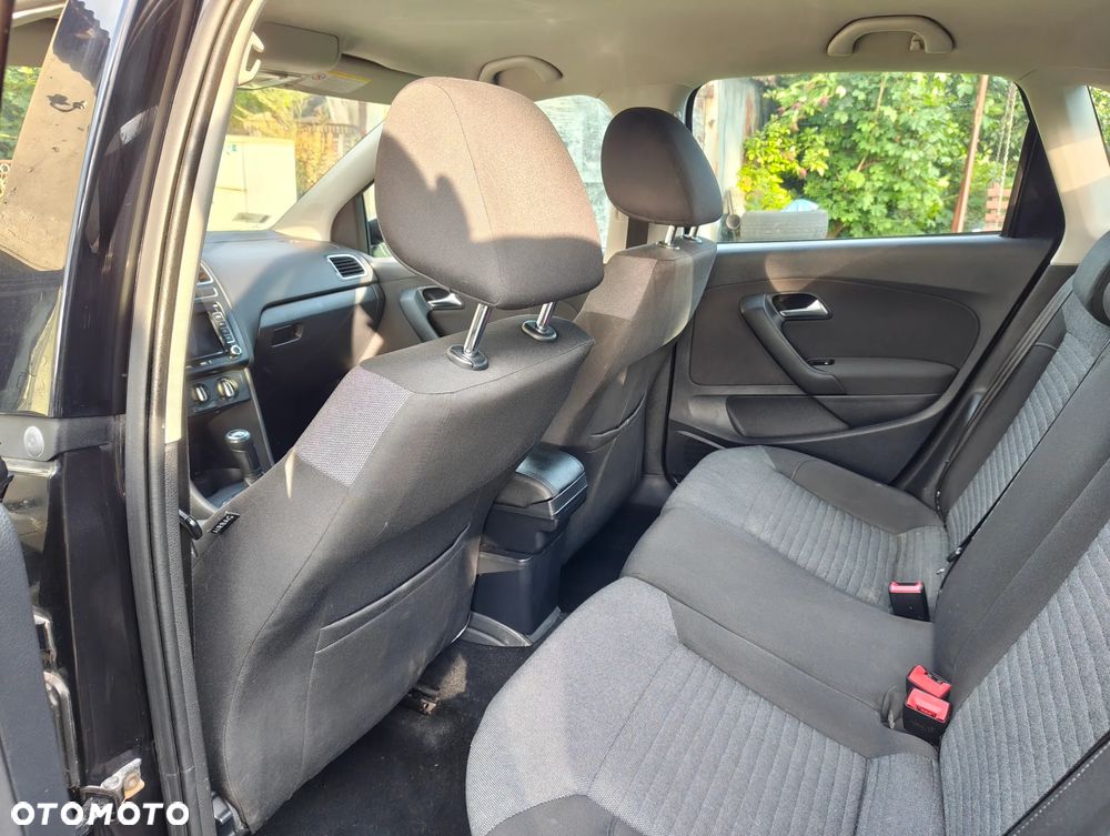 Volkswagen Polo 1.4 16V Comfortline - 10